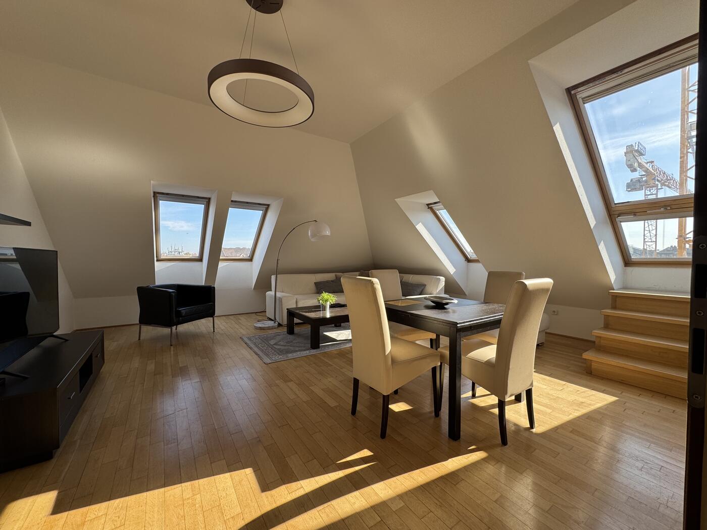 Urban Heaven Penthouse – Private Garage