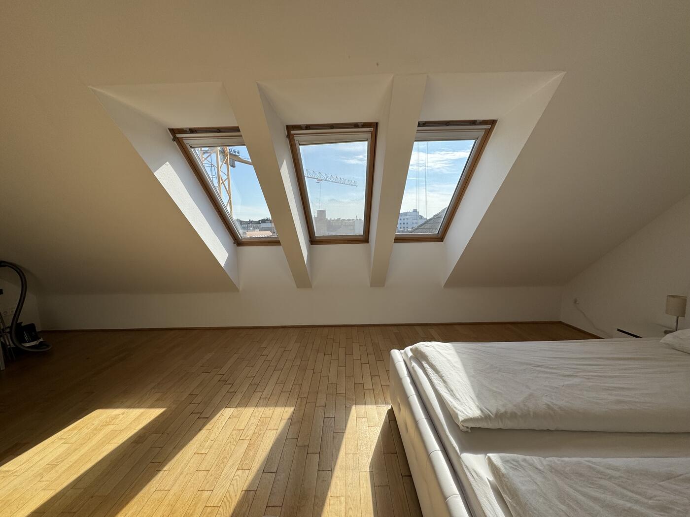 Urban Heaven Penthouse – Private Garage